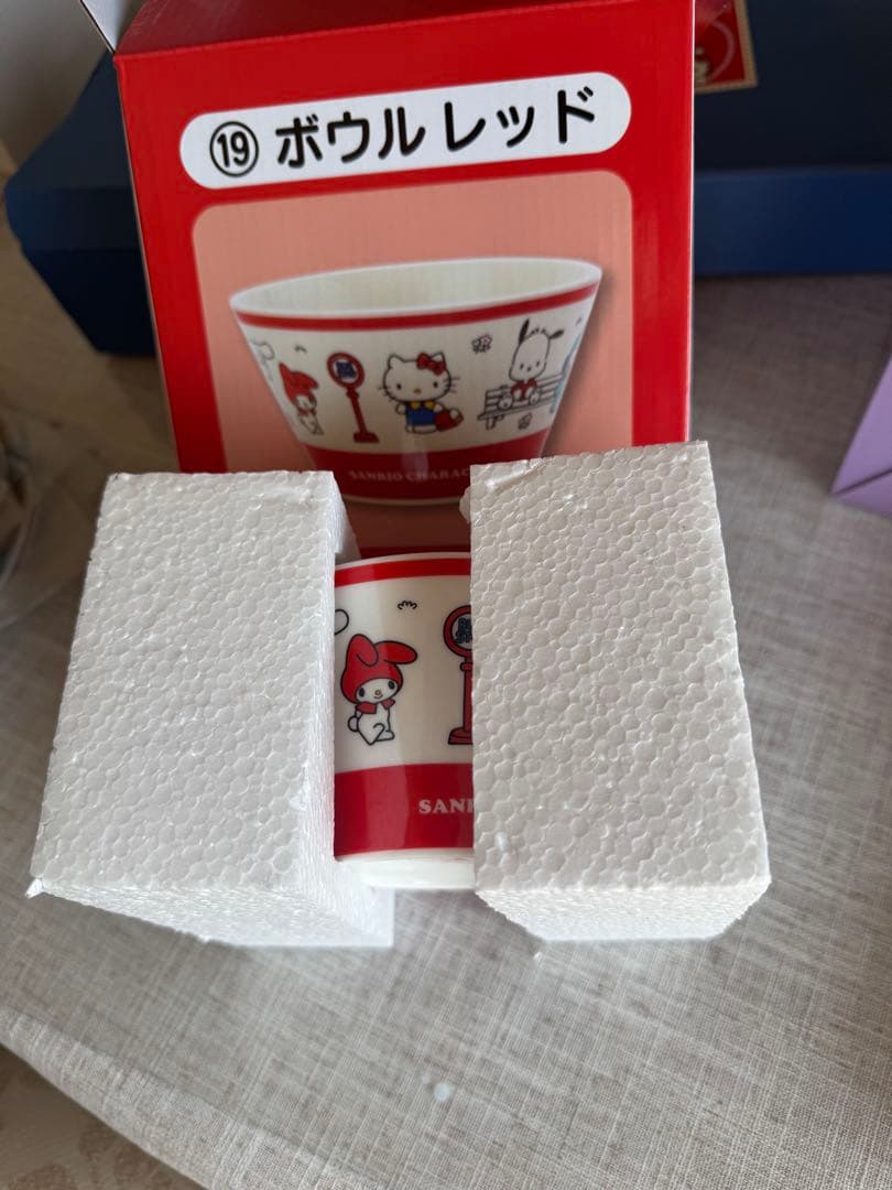 サンリオのキティちゃん食器セット陶器7 プラスチック皿6 株サンリオ