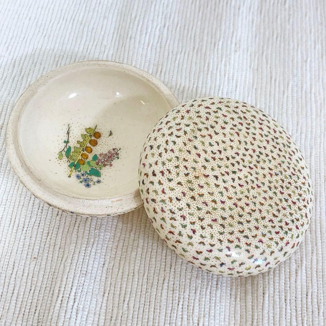 薩摩焼　白薩摩　香合　百蝶絵丸形　骨董　アンティーク　茶道具　インテリア　壽官銘