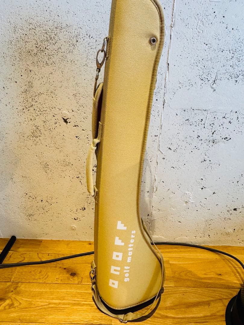 ONOFF オノフ 軽量キャディバッグ ゴルフバック　ベージュ