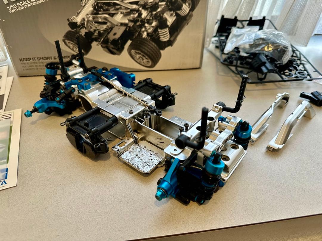 タミヤ　M05 S SPEC 1/10シャーシキット　オプション多数装置！