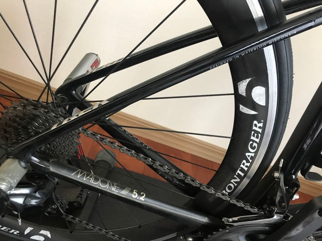 トレック マドン5.2 ロードバイク