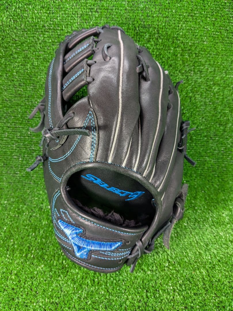 ミズノ　軟式　外野手　左投げ　西川龍馬モデル　ダイバーシティブルー