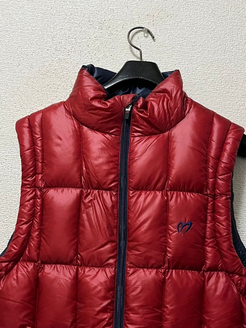 マスターバニーエディション　ナイロンダウンベスト/6　赤　ロゴ刺繍　ダウン80%