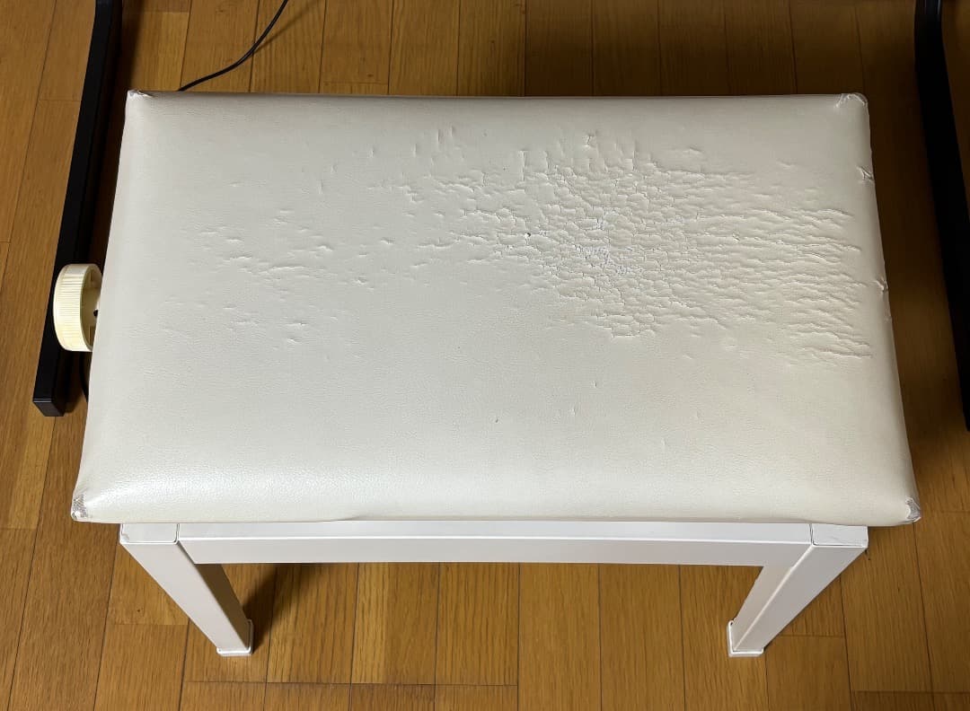 【3点セット】CASIO LK-223 電子キーボード (スタンド・椅子付き)