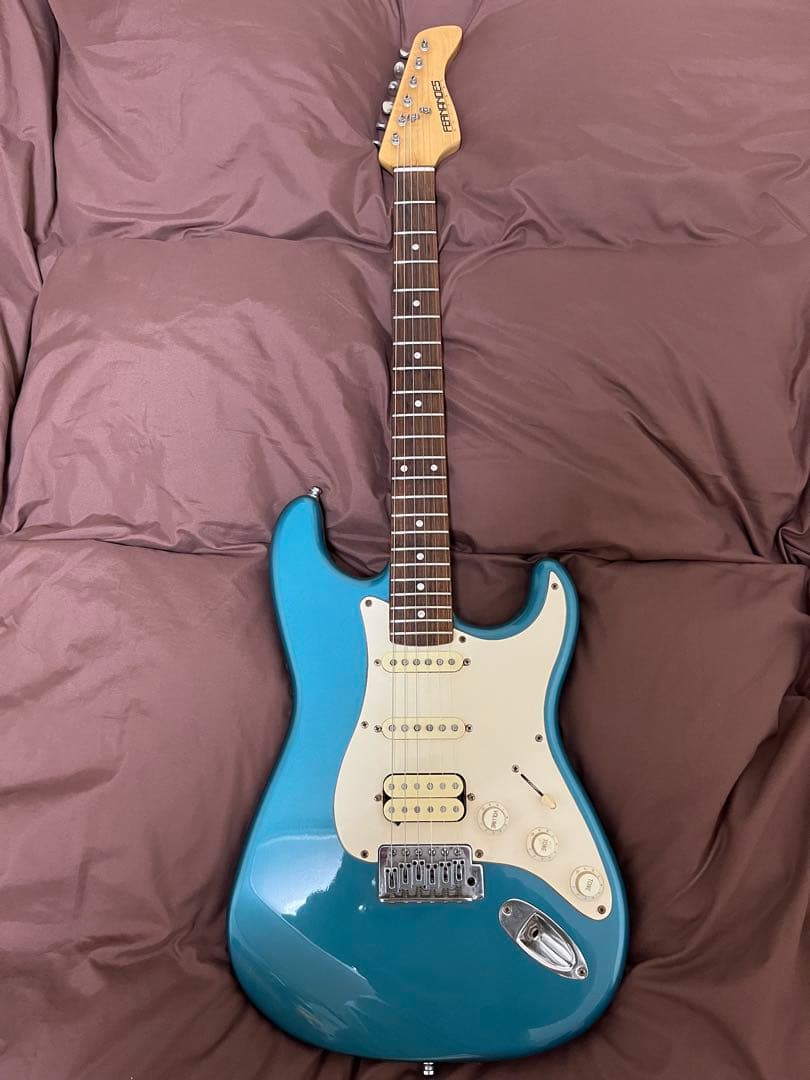 【調整済】Fernandes フェルナンデス　エレキギター　ストラト　状態良