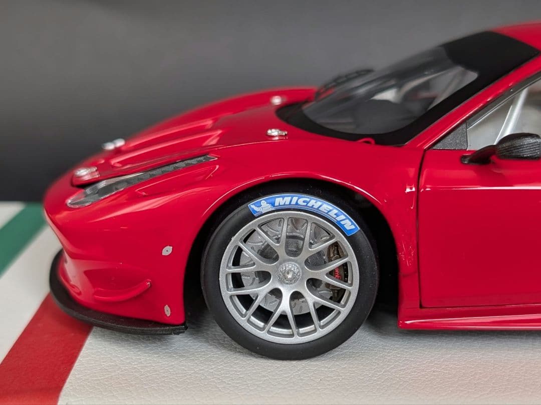 ホットウィールエリート 1/18 フェラーリ 458 イタリア GT2