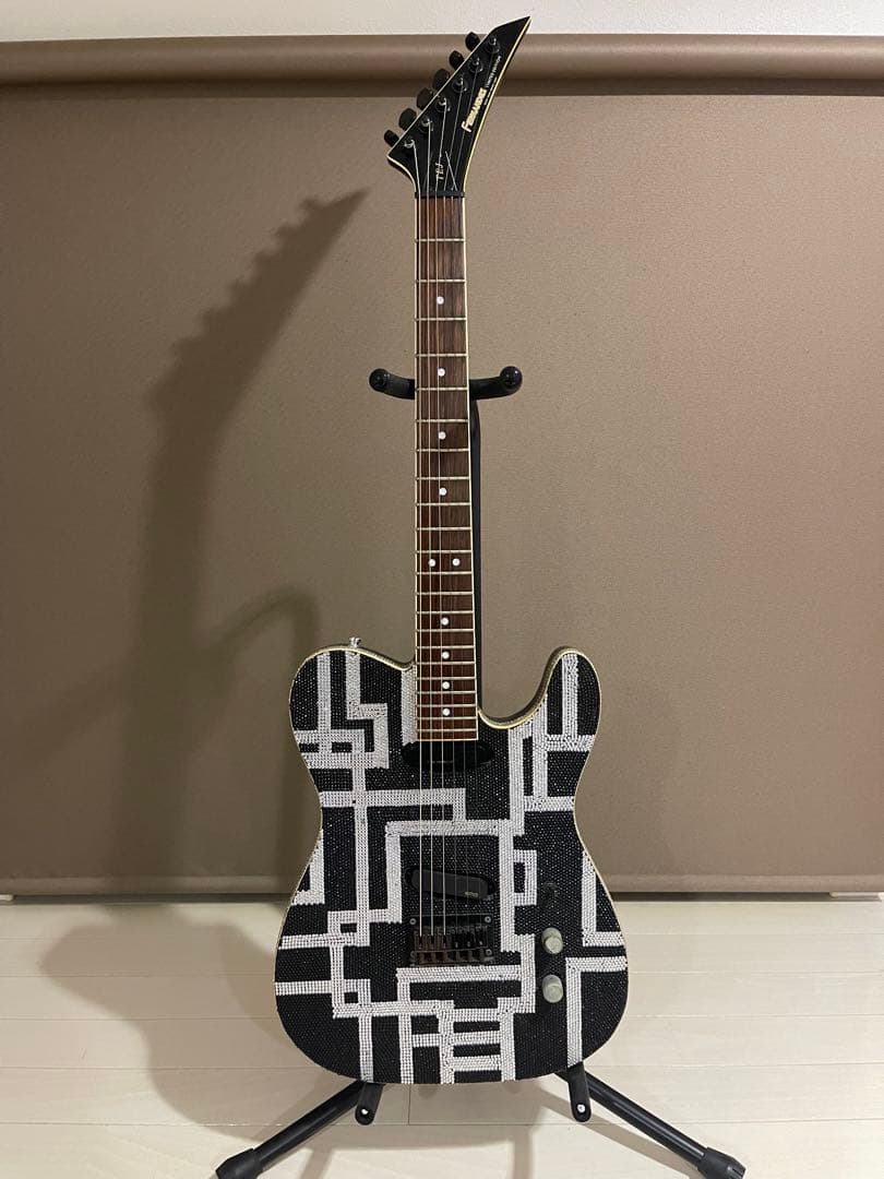 自作布袋モデル風 ギター FERNANDES