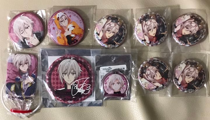 アイナナ 缶バッジ アクキー 九条天