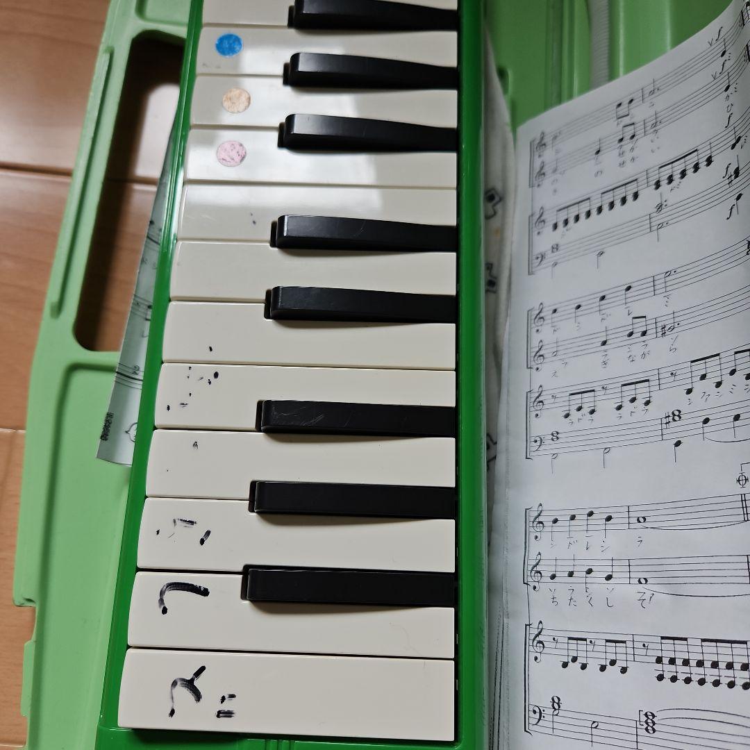 ピアニカ 32鍵 ピースマーク付きその他多数