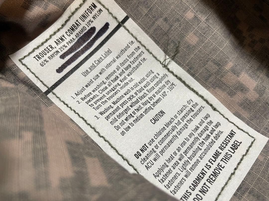 実物　米軍　ACU コンバットユニフォーム上下セット　サバゲー　デジタルカモフラ