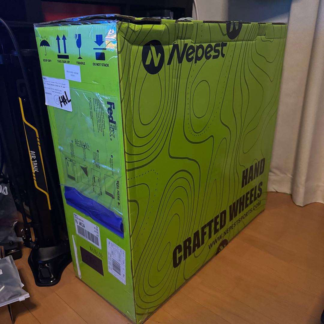 Nepest NOVA 45/55 XDR タイヤ付き 走行距離100km以下