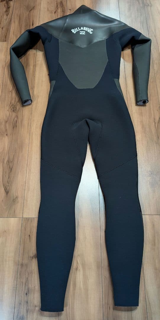 BILLABONG　ロングチェストジップ　セミドライ　5㎜3㎜　新品未使用