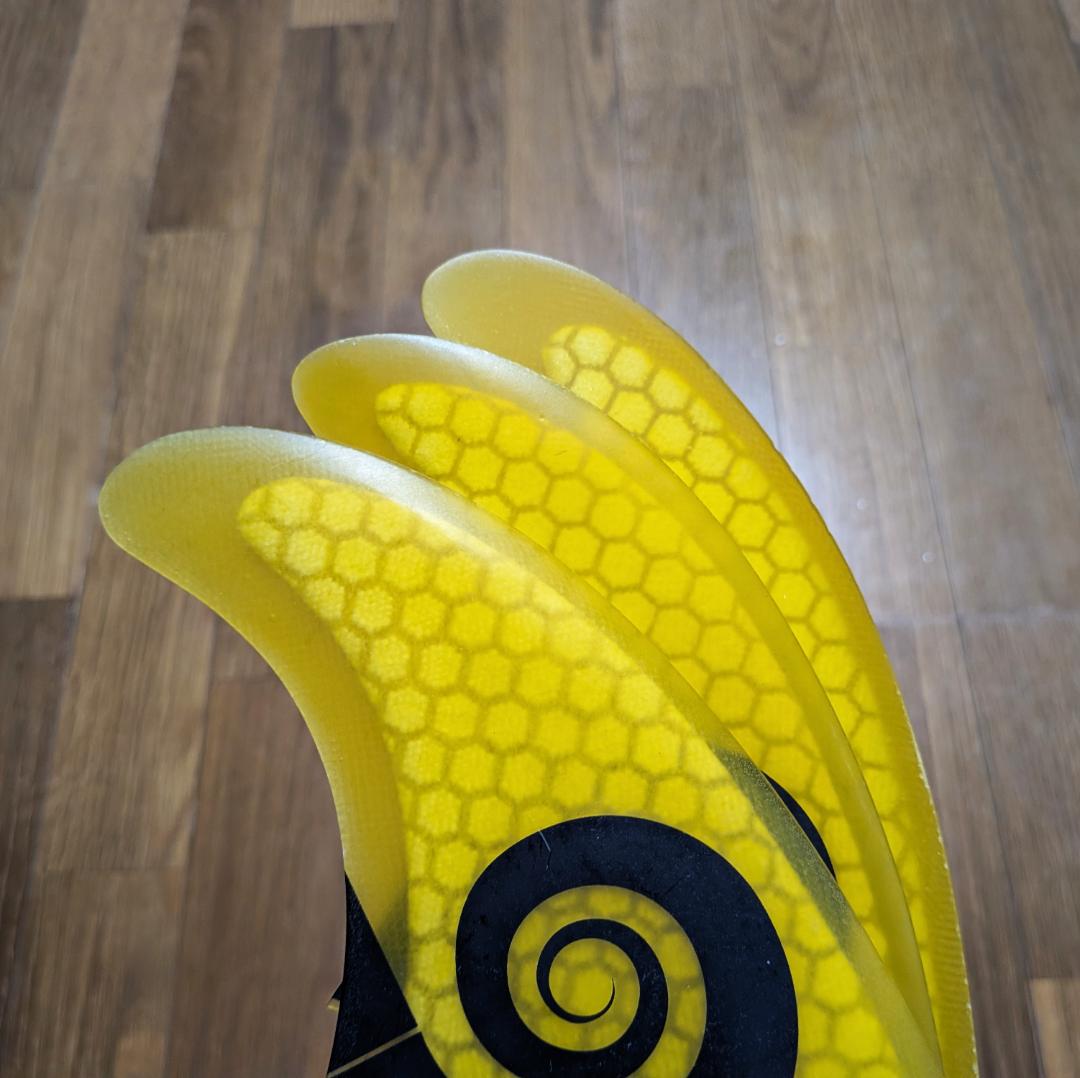 komunity Kelly Slater 3.1トライフィン セット　FCS