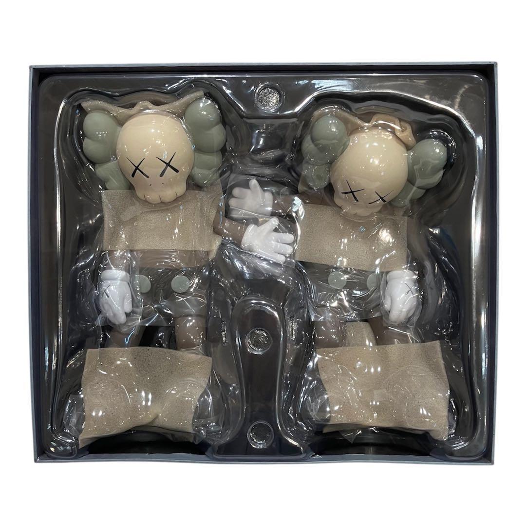 【M3】KAWS ALONG THE WAY フィギュア 2体セット カウズ