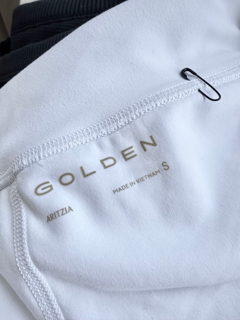 新品未使用　Aritzia ホワイト テニススカート スコート