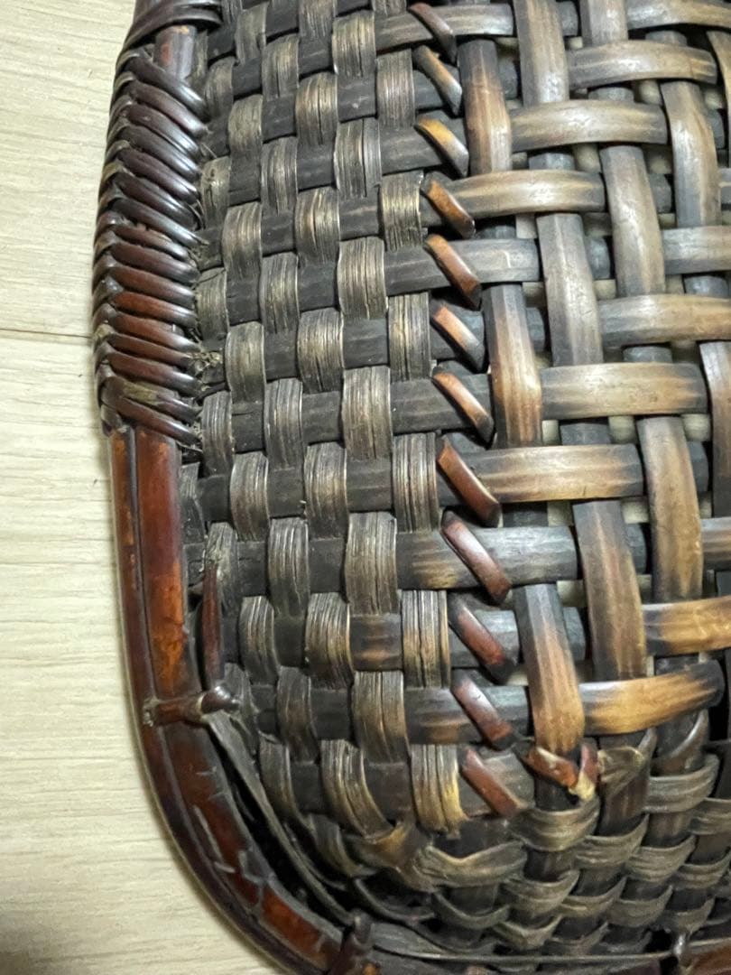 アンティーク 花籠／古道具 花器／竹籠 バスケット（山葡萄系素材？） 伝統工芸