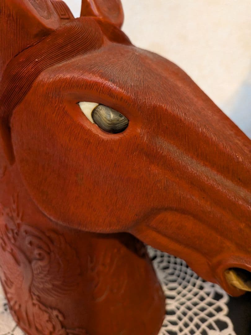 赤い木製馬の頭部置物　ChinaAntique
