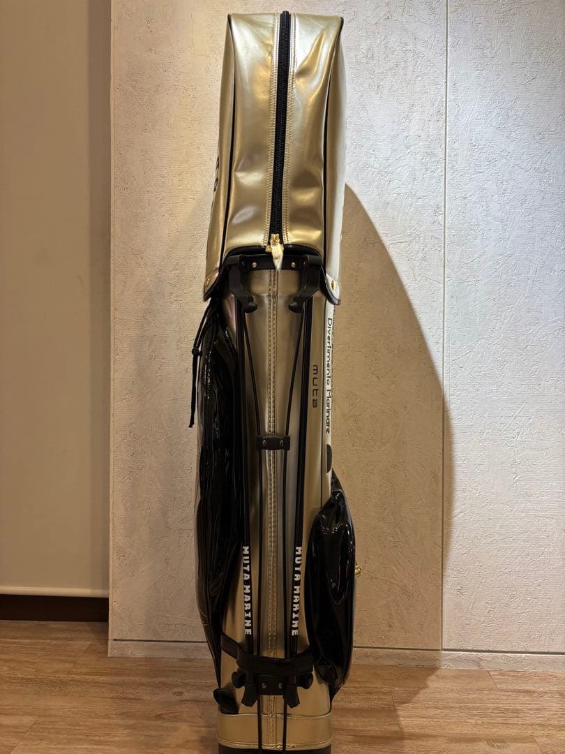 ムータマリン　シャンパンゴールドキャディーバック