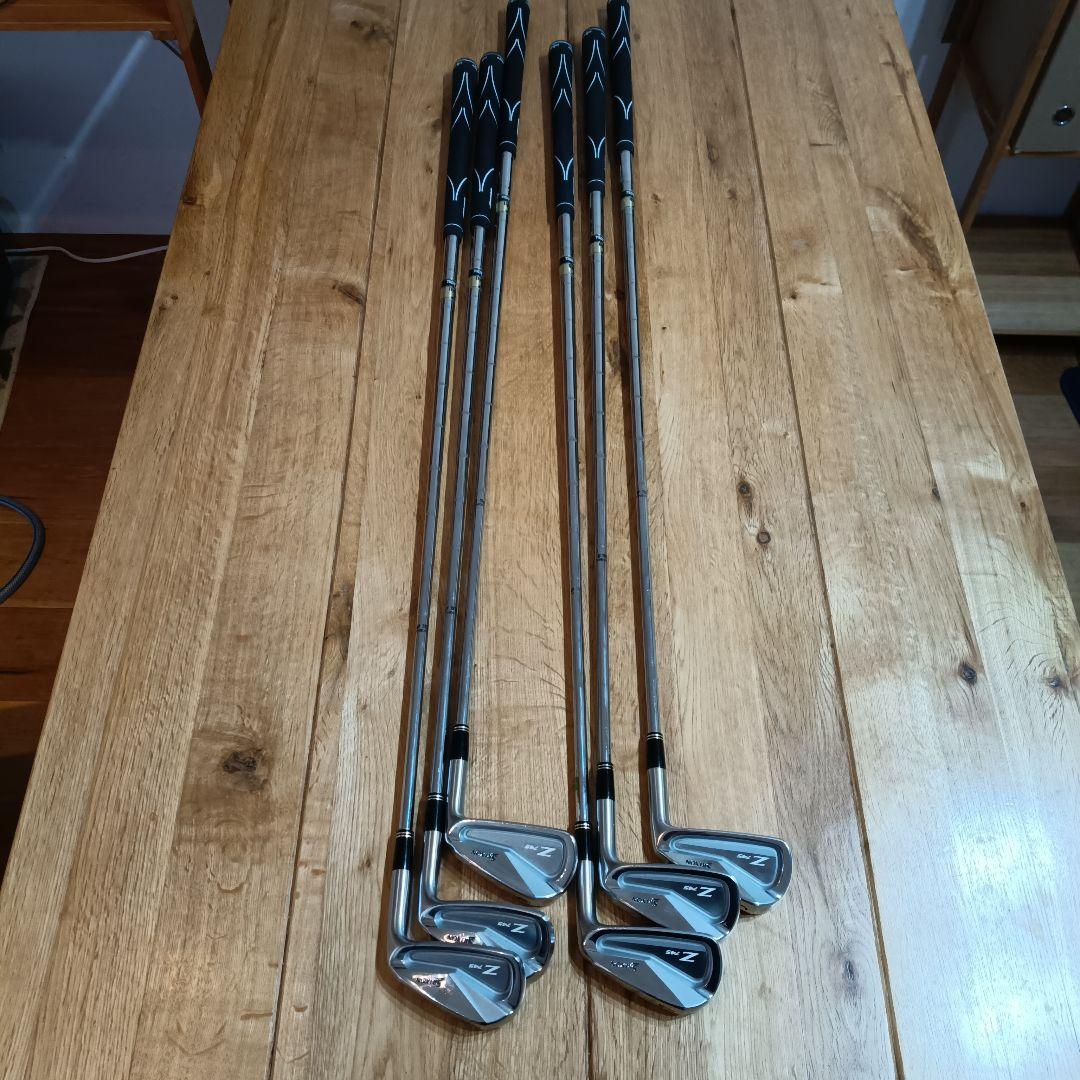 スリクソン　Z745アイアンセット P-5I DG200