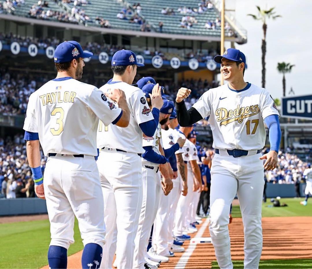 【MLB正規品】サイズS 大谷翔平 ドジャース ゴールドユニフォーム ウィメンズ