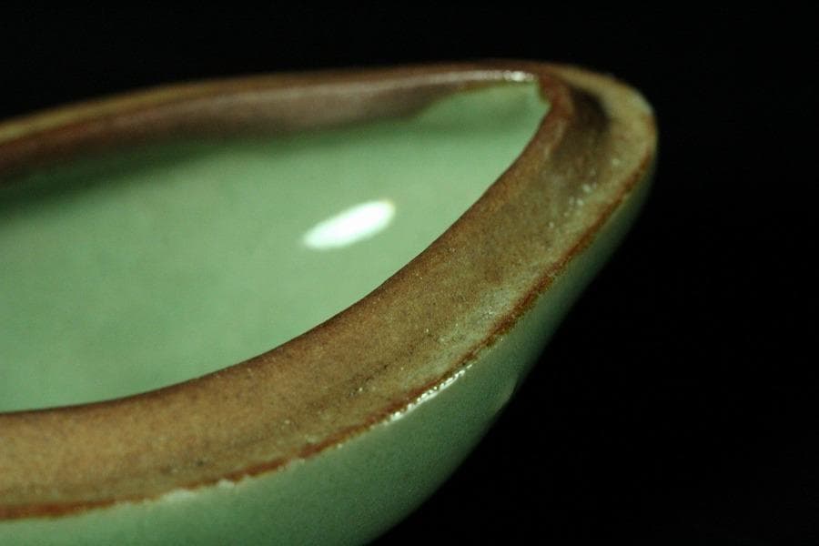 眞清水蔵六作 青磁 雁 香合(K-BB521)