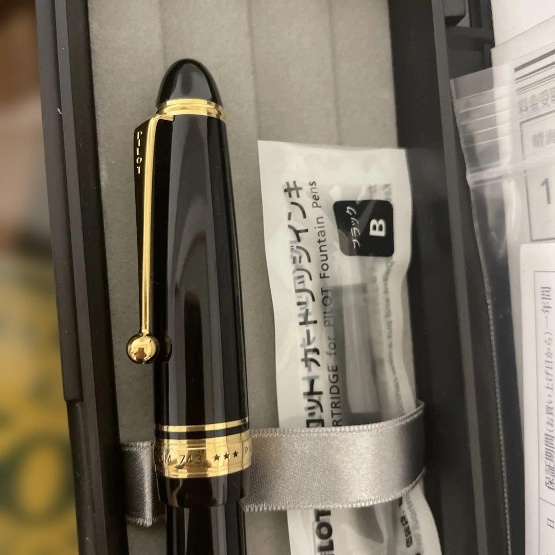 PILOT カスタムcustom 743 Mニブ 殆ど未使用 ケース保証書全て有