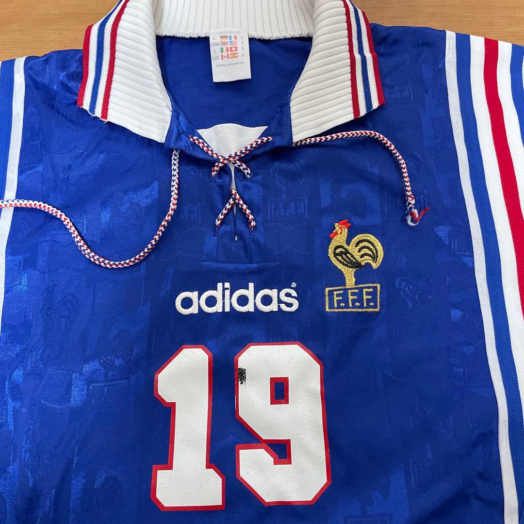 りーむ　フランス代表　ユニフォーム　カランブー選手