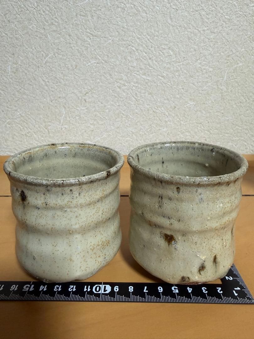 井上東也作　唐津焼　湯呑　コップ　陶磁器　骨董　こつとう