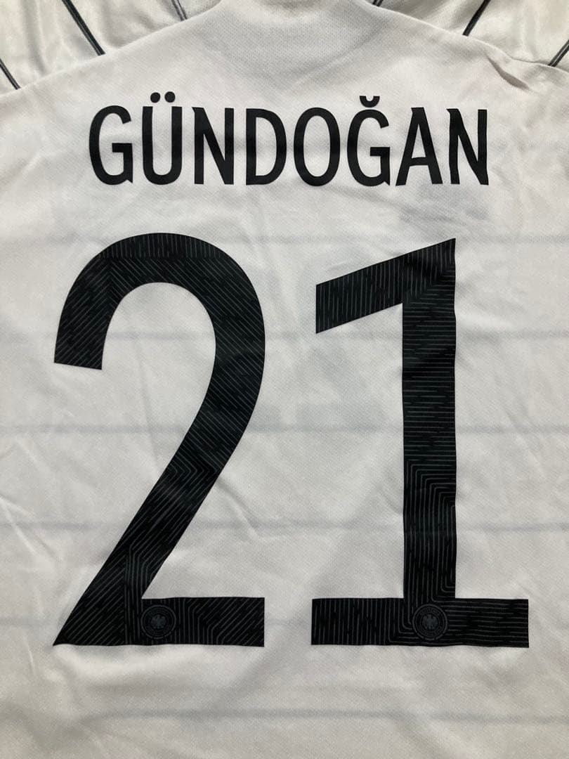【新品未使用タグ付き】ドイツ代表2020ホームユニフォーム21番ギュンドアン