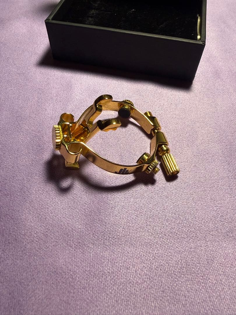 JLV アルトサックス用リガチャー　24K金メッキ GP