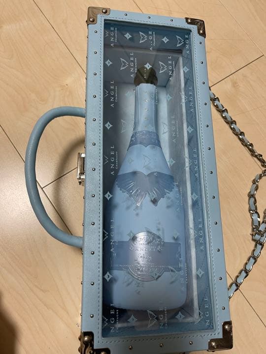 エンジェルシャンパン