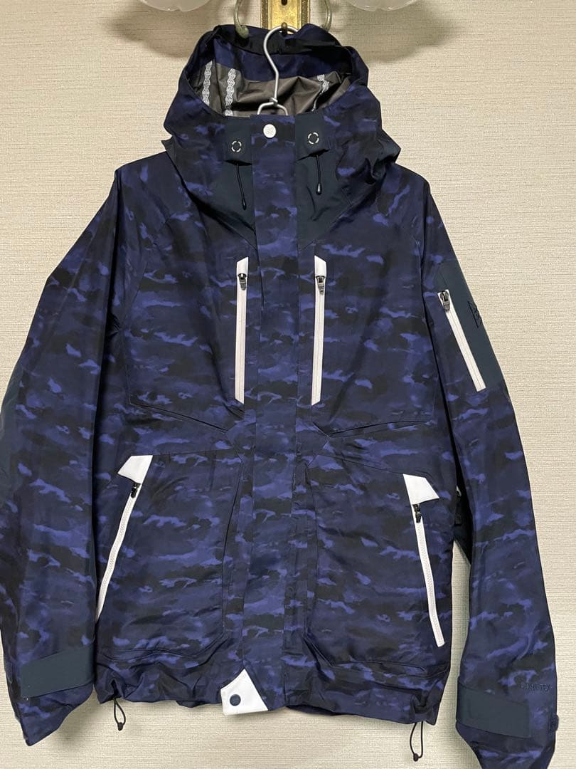 BURTON× White Mountaineering　Ｌ　ゴアテックス