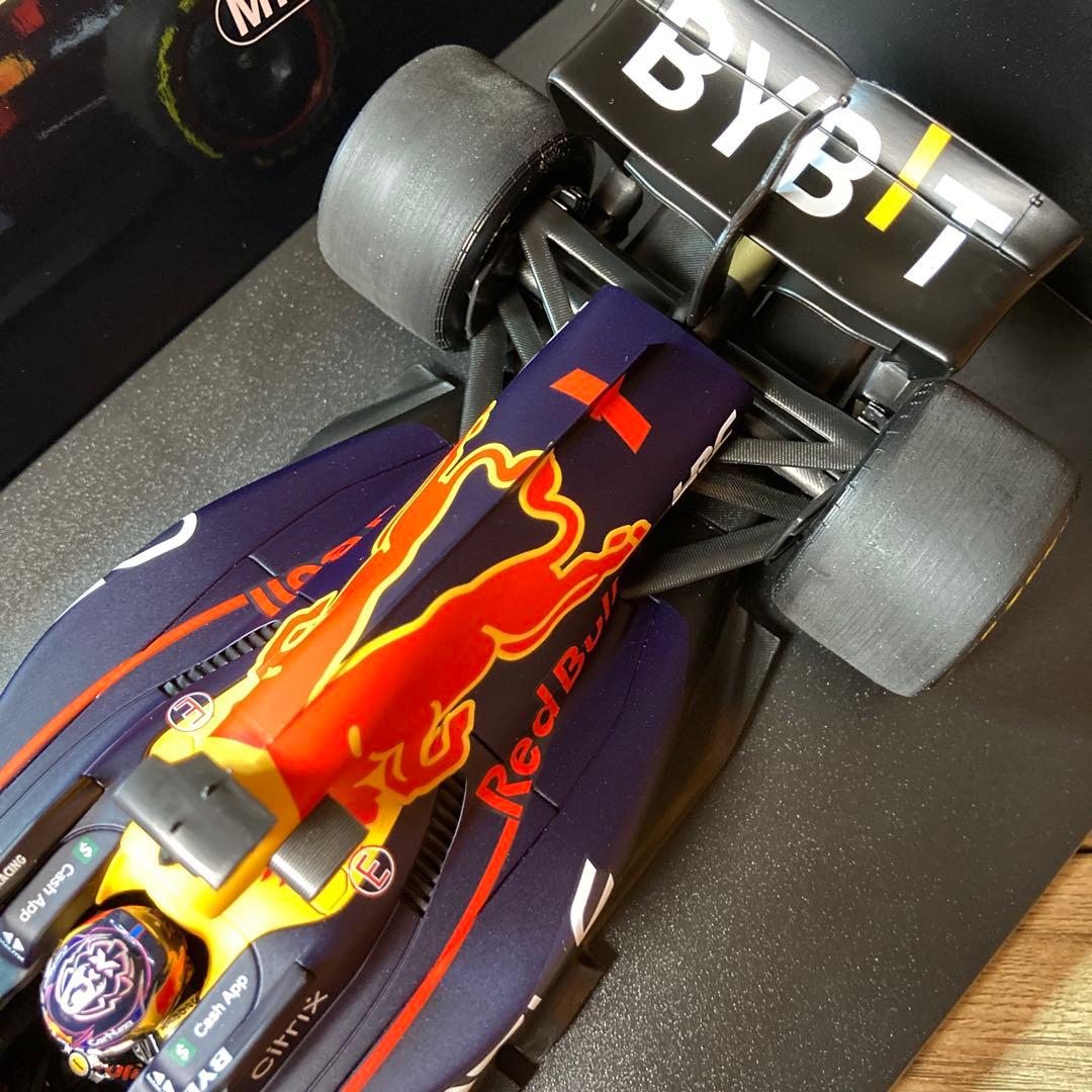 ミニチャンプス1/18OracleRedBullRacingRB18 2022