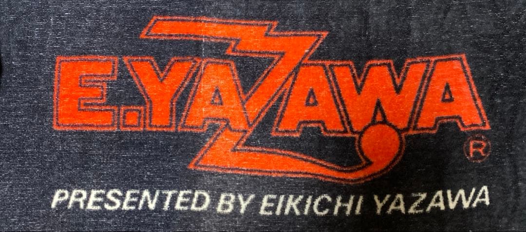 迫力サイズ感！140×200矢沢永吉　タオルケット筆ロゴブラックレッド