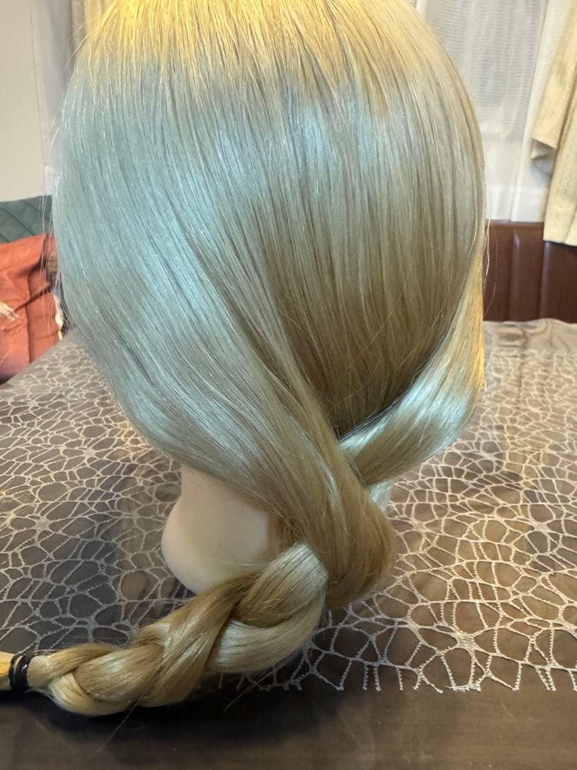 NBAA アップウィッグ ブロンド マネキン