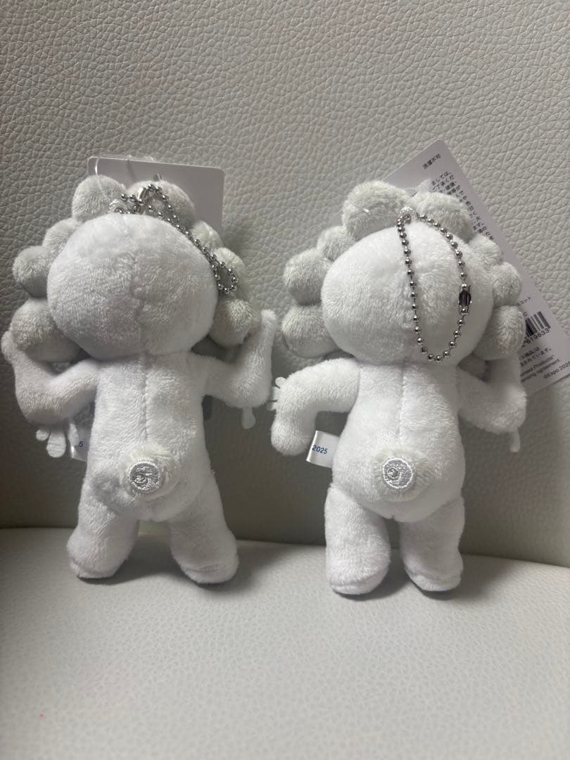 【匿名即日発送】2体セット　白ミャクミャク ボールチェーンマスコット A C