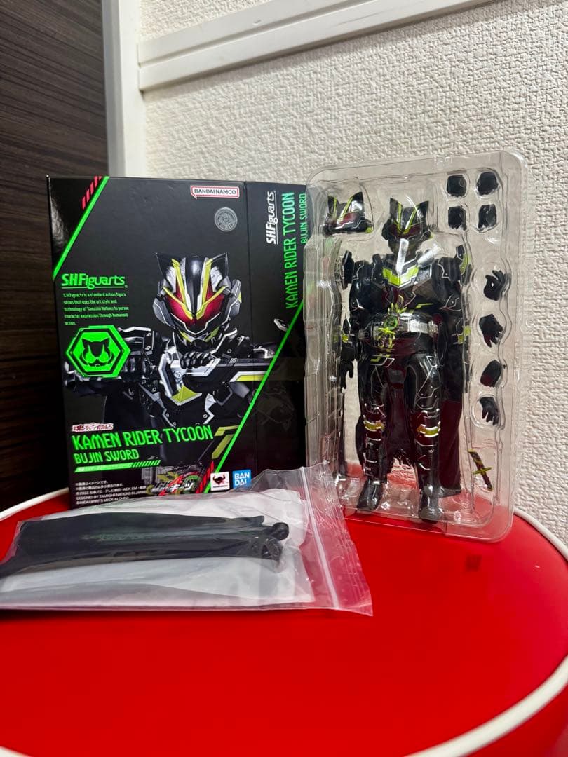 SHFiguarts 仮面ライダーギーツ等　8体まとめ売り