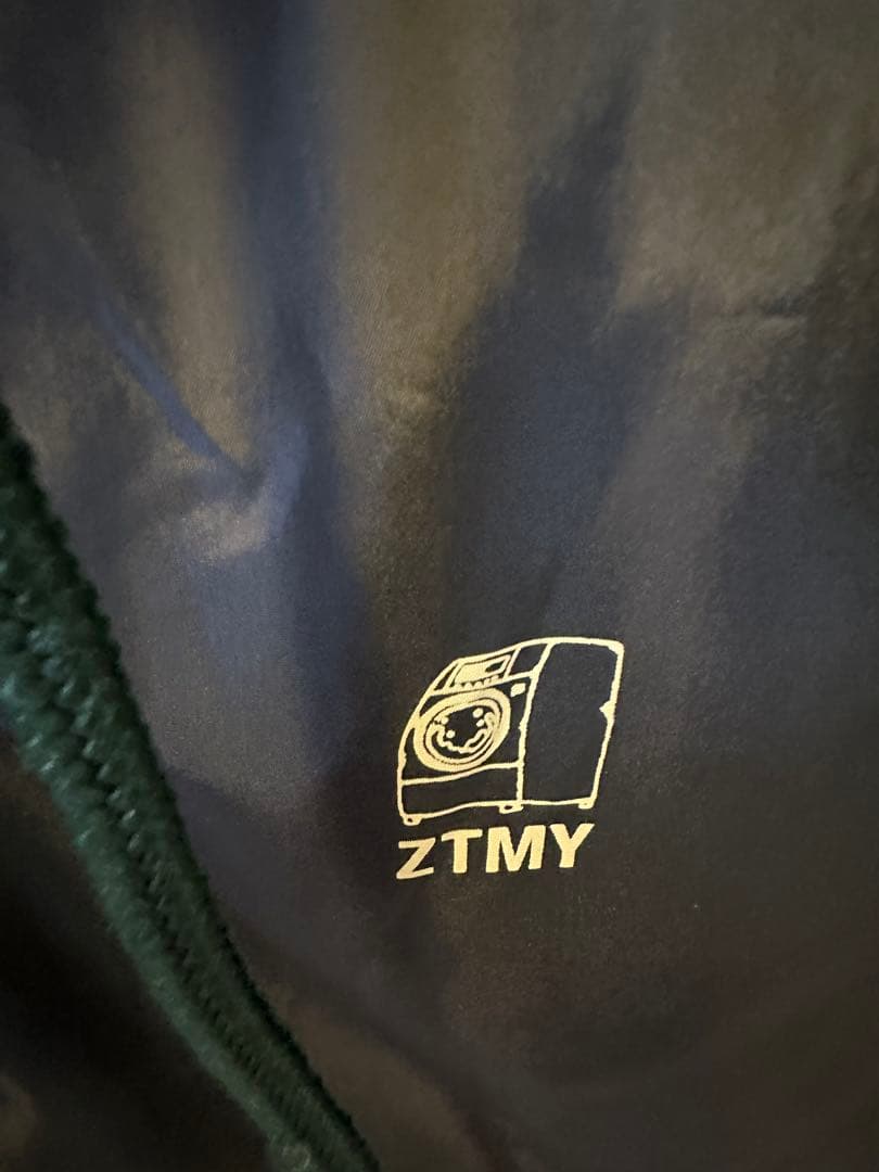 ずとまよ　フード付ジャケット（洗濯機付）サイズXL