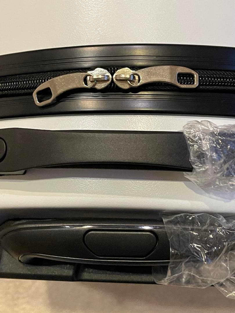 【新品】サンリオキャラクター キャリーケース キティ　クロミ　シナモン　マイメロ