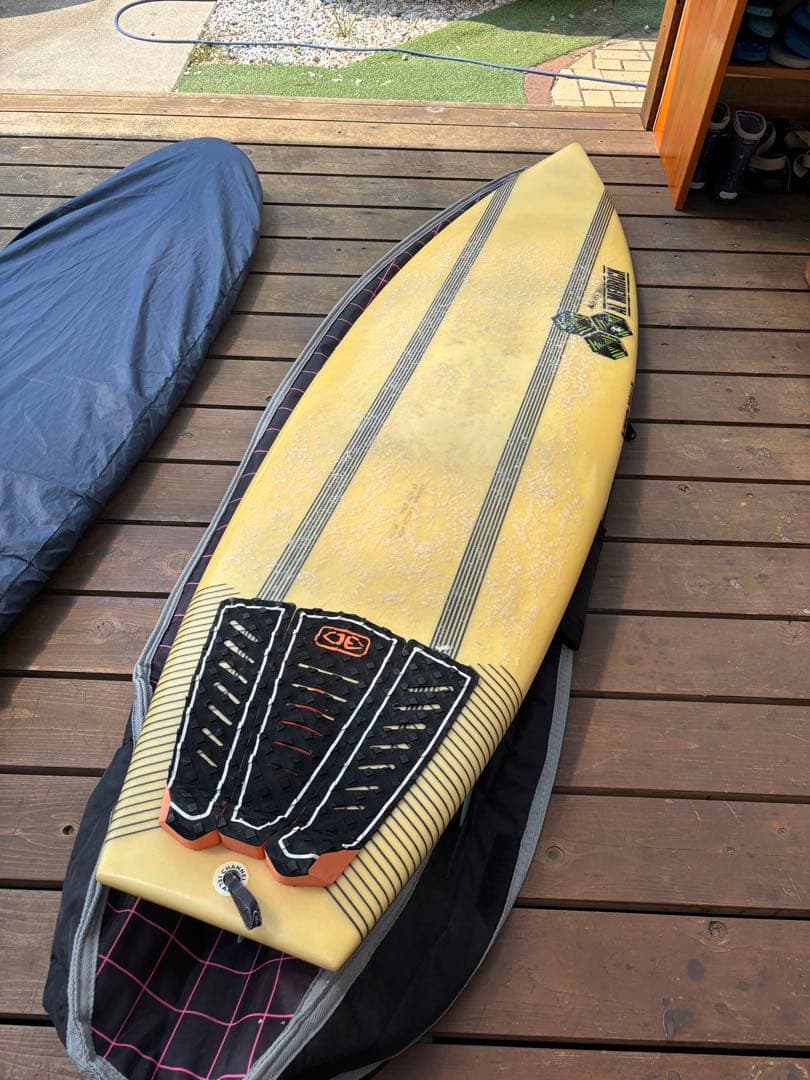 アルメリック　ネックベアード2 XTR パラレルカーボン　つくば市大洗市手渡し