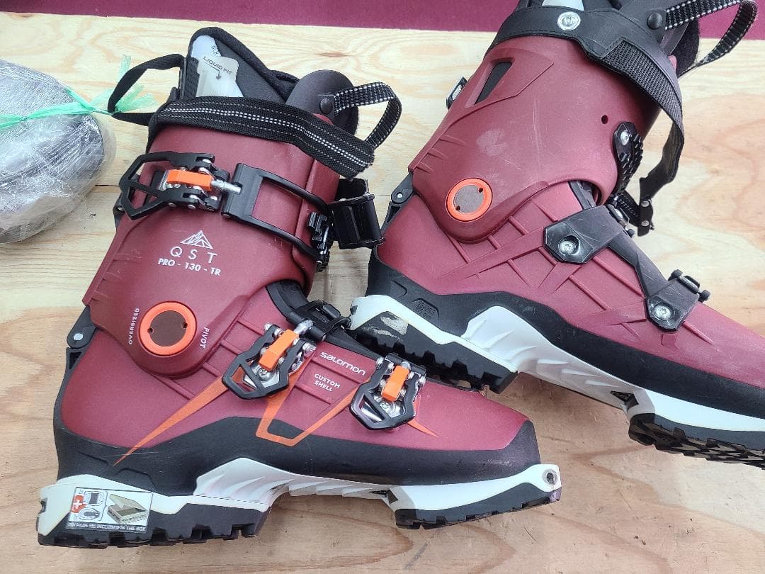 26-26.5 SALOMON QST PRO 130 TR ツーリングブーツ