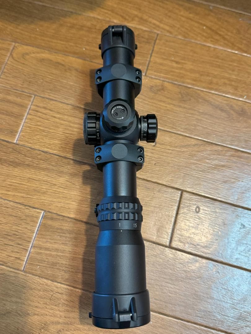 Night force ショートスコープ NXS スタイル 1-4x24