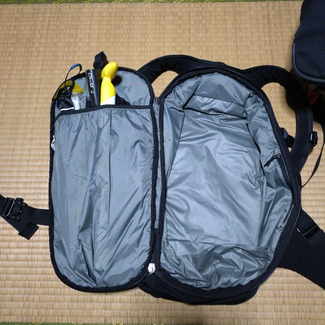 POC VPD 20 ブラックバックパック　BC