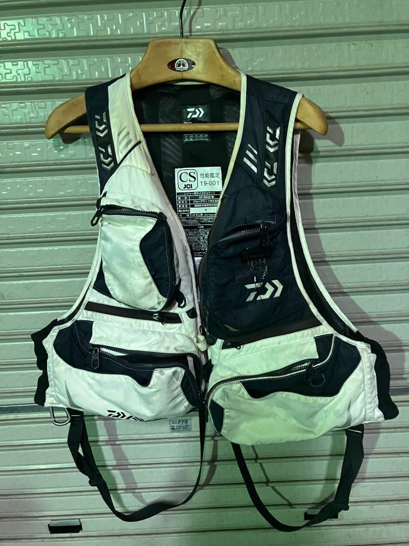 ダイワ　ライフジャケット　XL 値下げしました
