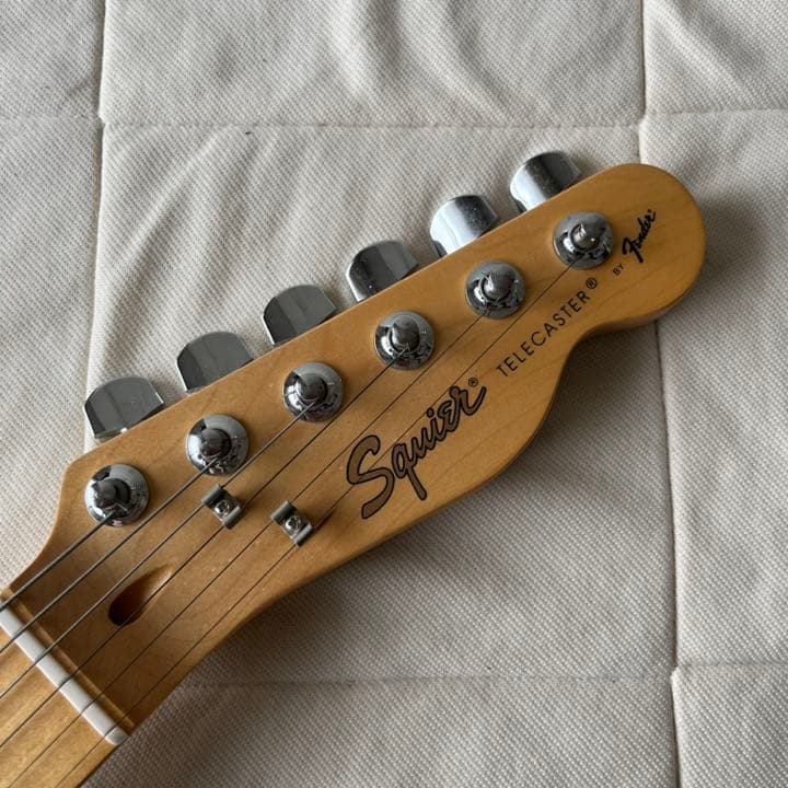 未使用に近い　難あり　Squier テレキャスター エレキギター　赤