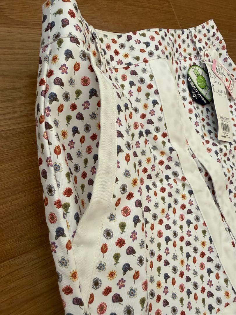 Callaway花柄スカートとPEARLY GATESベルト黒厚手ソックスセット