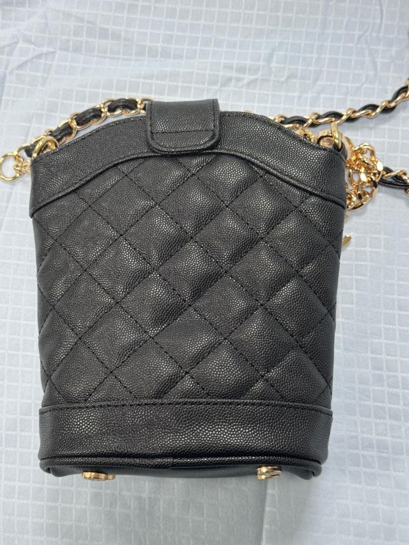 ✨新品・未使用ブラック キルティング ミニショルダーバッグdsa