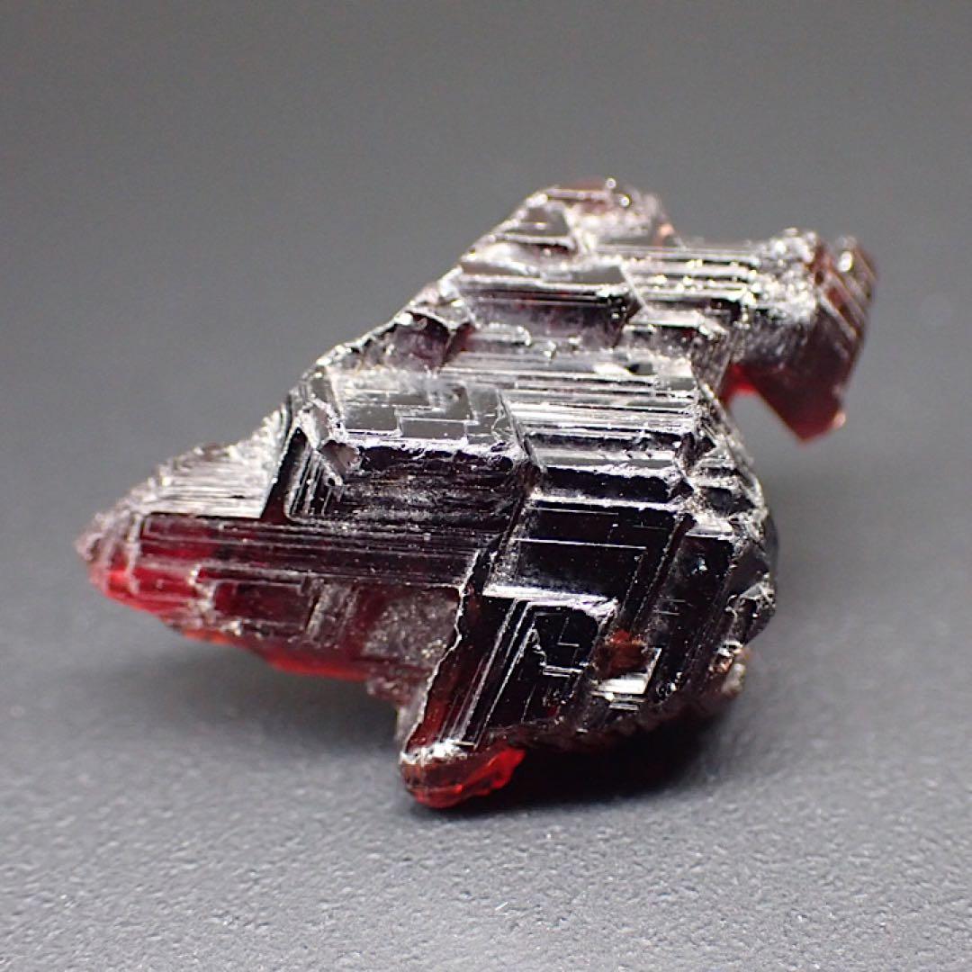 【ブラジル/ミナスジェライス/ナベガドラ産】スペサルティンガーネット