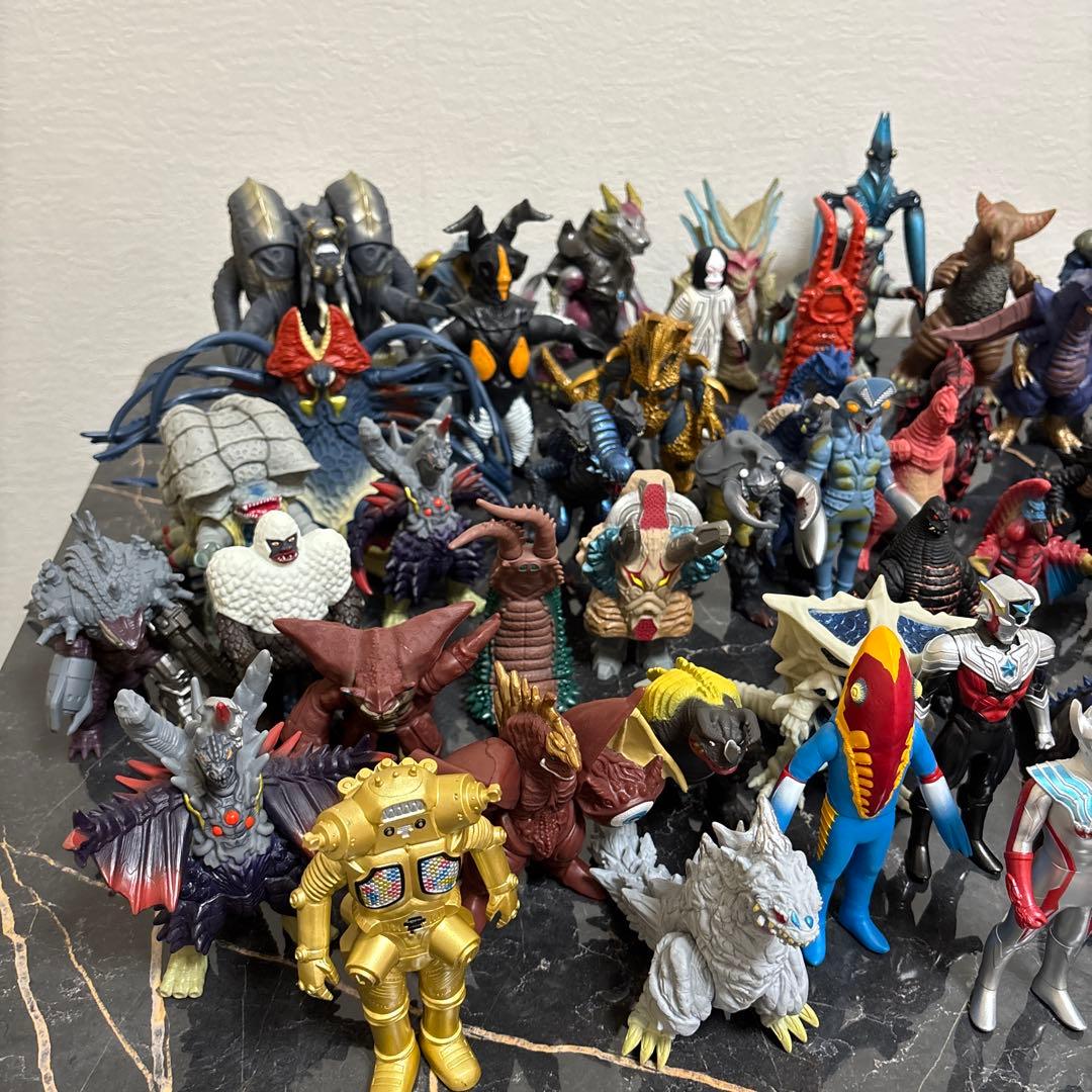 ウルトラマン　フィギア　怪獣　大量　まとめ売り
