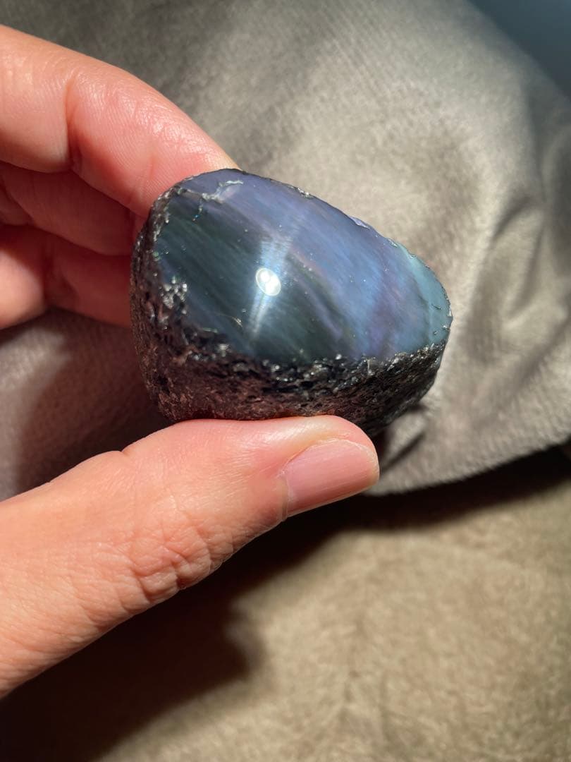 研磨品　十勝石玲瓏　複合色オーロラ　レインボーオブシディアン